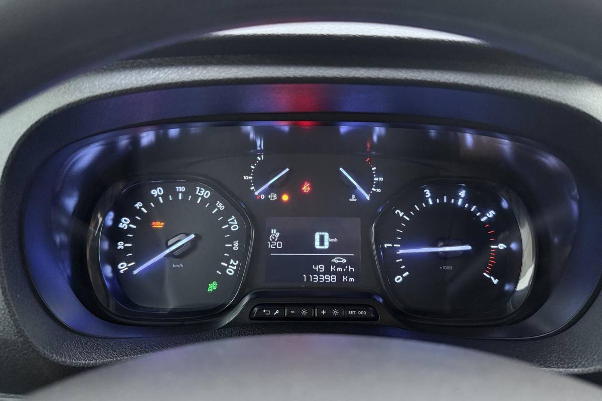 Opel Vivaro Opel Vivaro 2.0 CDTI 150pk Dubbel Cabine Edition |  6 Persoons | Navigatie | Achteruitrijcamera | Parkeersensoren | Cruise control | Dodehoek waarschuwing