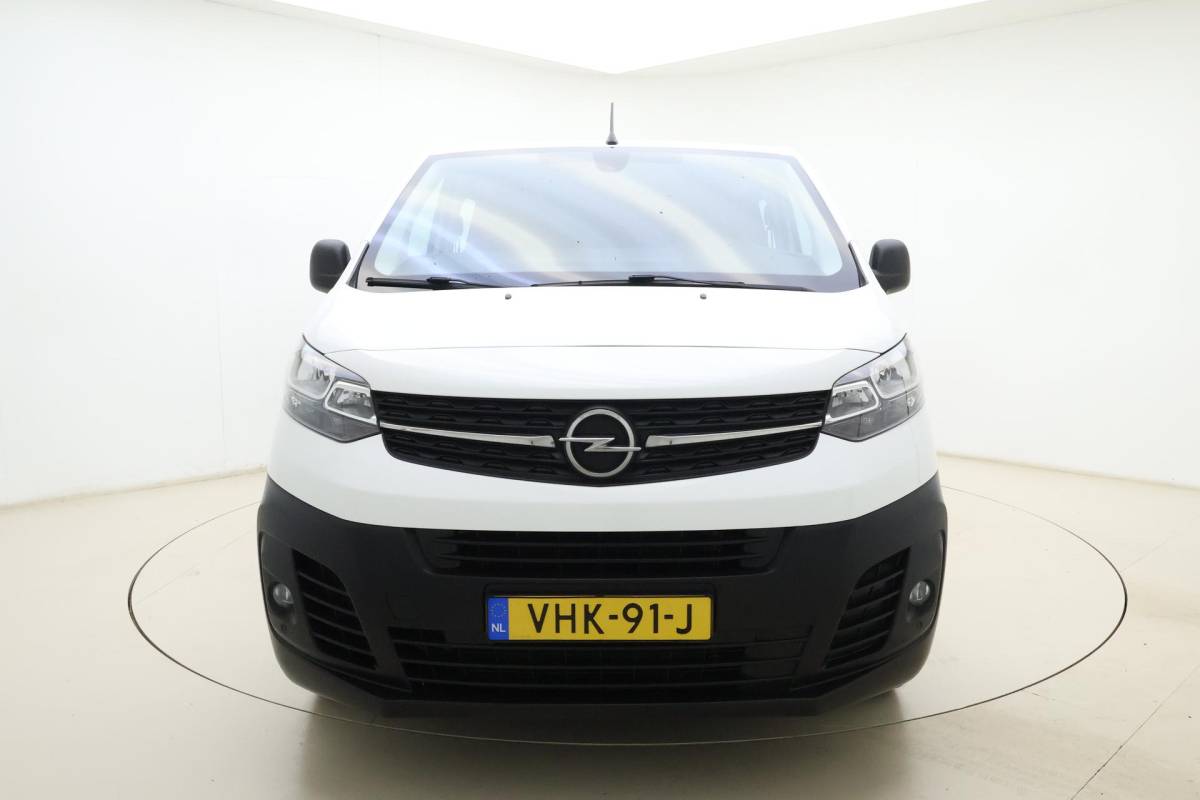 Opel Vivaro Opel Vivaro 2.0 CDTI 150pk Dubbel Cabine Edition |  6 Persoons | Navigatie | Achteruitrijcamera | Parkeersensoren | Cruise control | Dodehoek waarschuwing