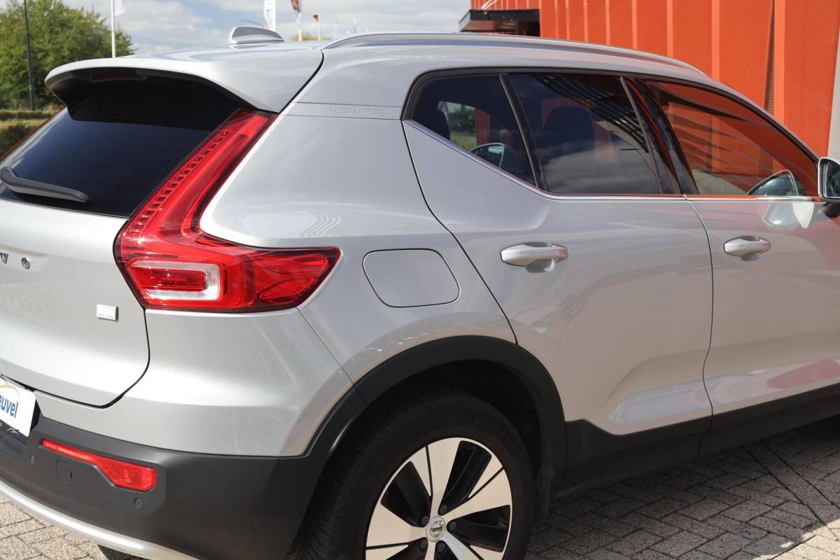 Volvo XC40 Volvo XC40 T4 Recharge Core Bright | Stoelverwarming | Trekhaak | Parkeercamera  | Keyless