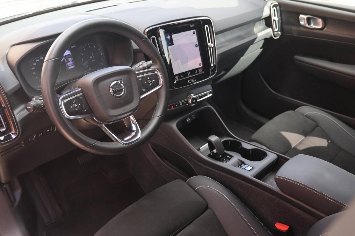 Volvo XC40 Volvo XC40 T4 Recharge Core Bright | Stoelverwarming | Trekhaak | Parkeercamera  | Keyless