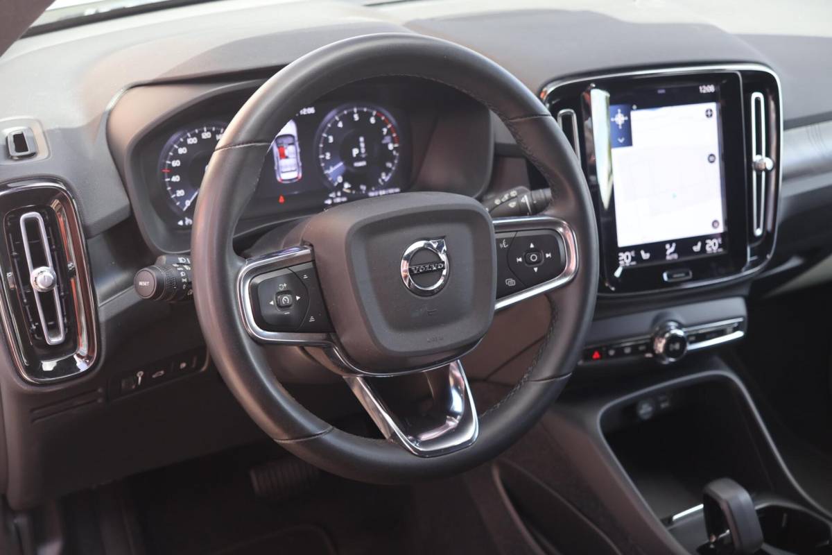 Volvo XC40 Volvo XC40 T4 Recharge Core Bright | Stoelverwarming | Trekhaak | Parkeercamera  | Keyless