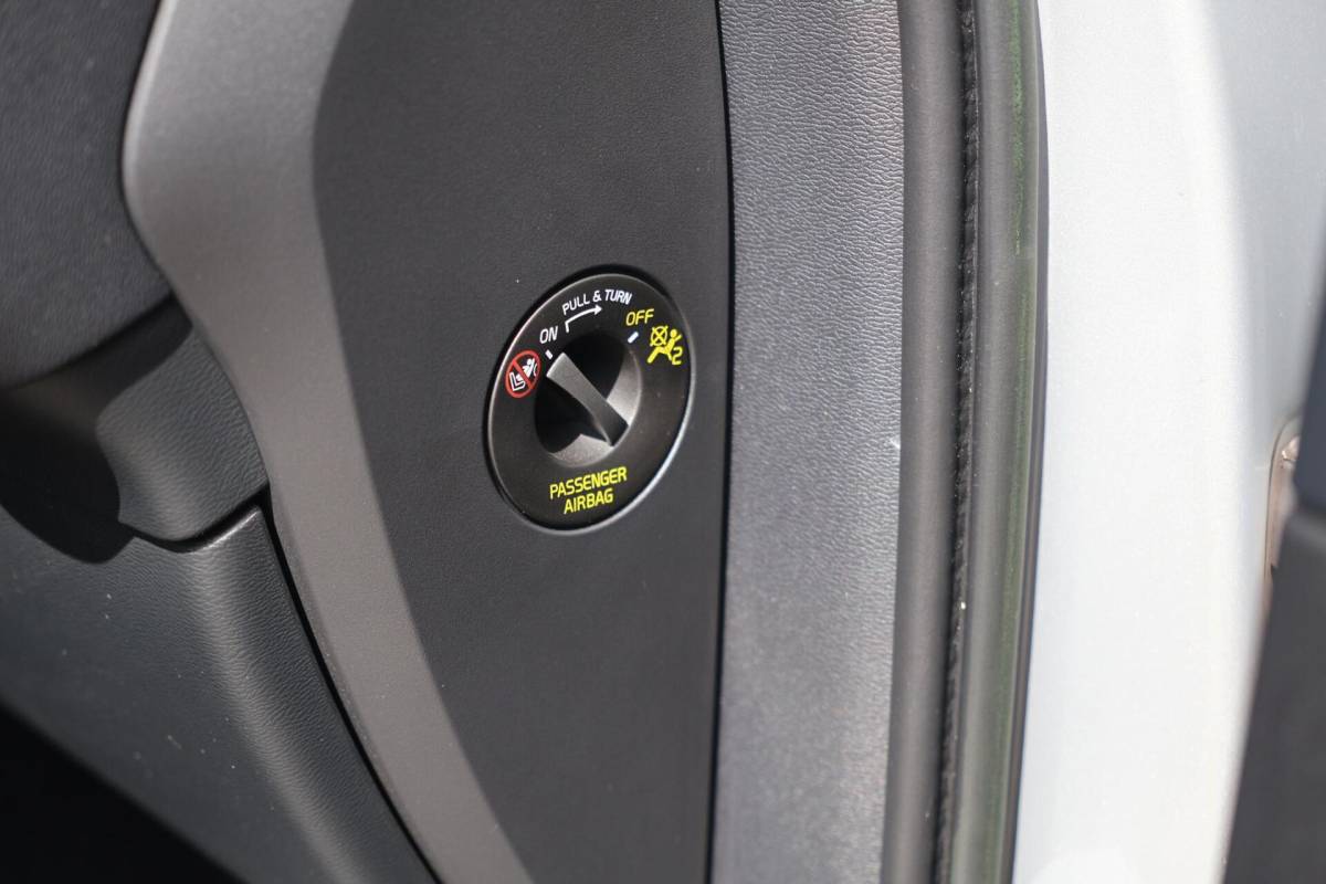 Volvo XC40 Volvo XC40 T4 Recharge Core Bright | Stoelverwarming | Trekhaak | Parkeercamera  | Keyless