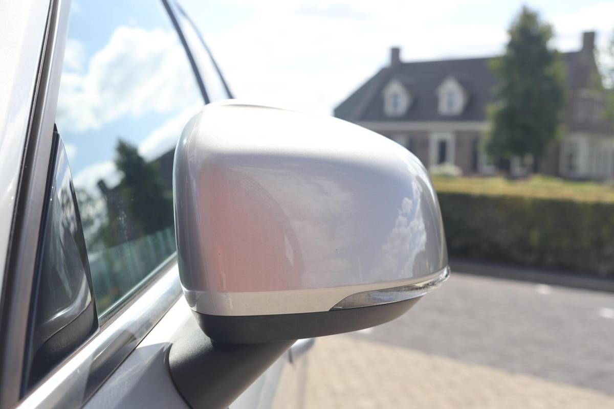 Volvo XC40 Volvo XC40 T4 Recharge Core Bright | Stoelverwarming | Trekhaak | Parkeercamera  | Keyless