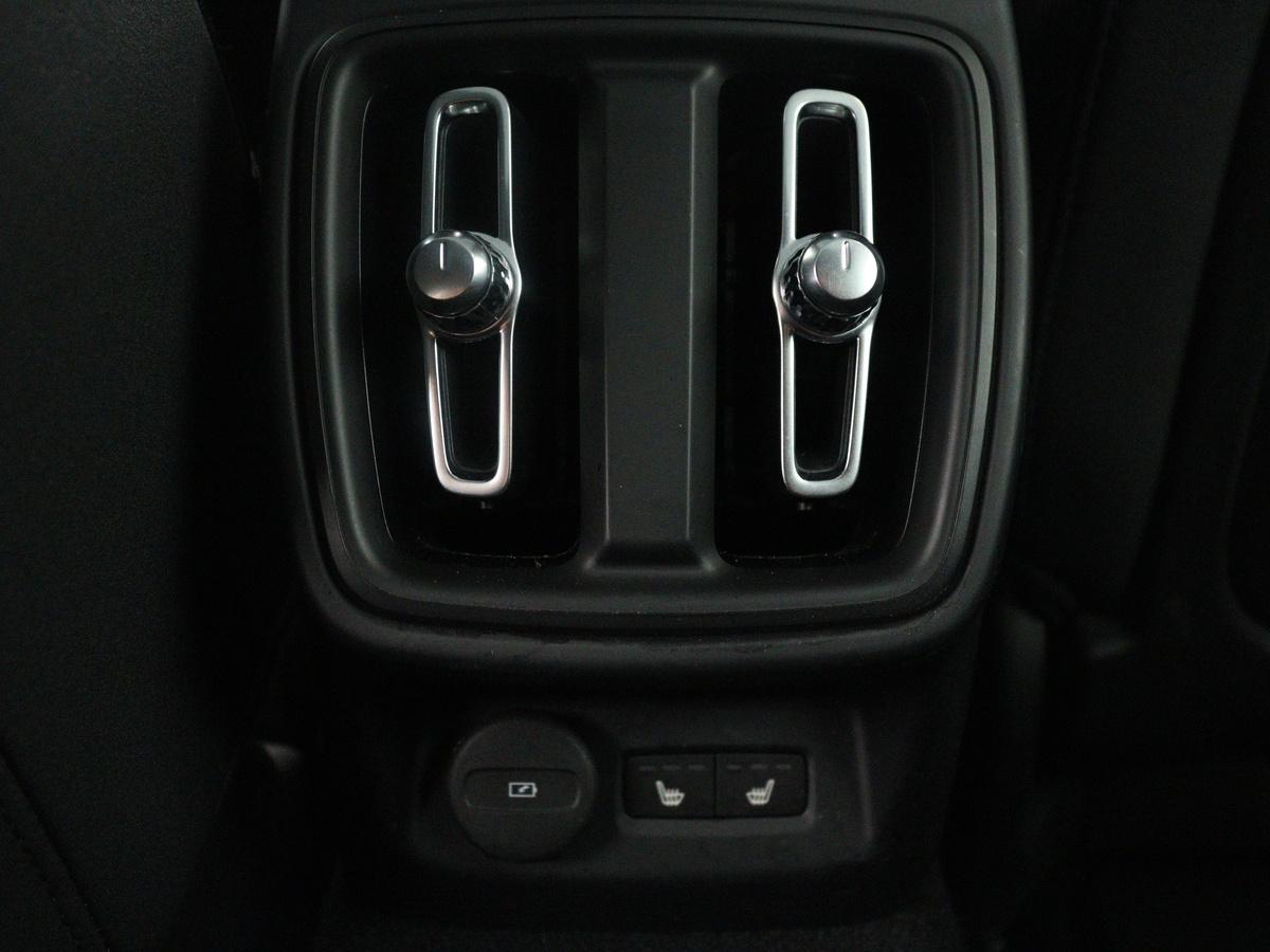Polestar 2 Polestar 2 Long Range Dual Motor Launch Edition 78kWh | SOH 92,9% | Panoramadak | Memory | Harman/Kardon | Adaptive cruise | Lane assist | Stuur/stoel verwarming | Carplay | 360 camera | Park assist
