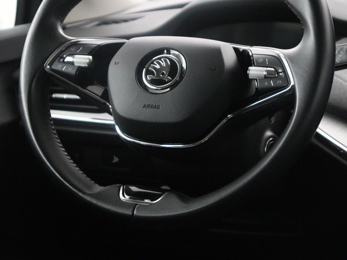 Škoda Enyaq iV Skoda Enyaq iV 60 | SOH 93,0% | Half leder | Cruise control |  Carplay | Climate control | Lane assist | Park assist | Trekhaak | Sfeerverlichting | Navigatie | Bluetooth