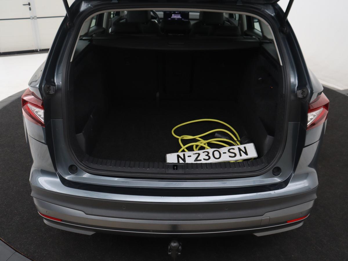 Škoda Enyaq iV Skoda Enyaq iV 60 | SOH 93,0% | Half leder | Cruise control |  Carplay | Climate control | Lane assist | Park assist | Trekhaak | Sfeerverlichting | Navigatie | Bluetooth