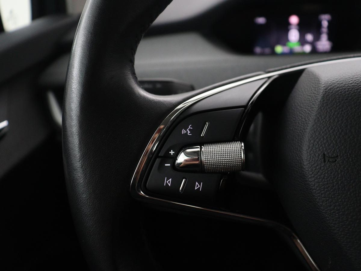 Škoda Enyaq iV Skoda Enyaq iV 60 | SOH 93,0% | Half leder | Cruise control |  Carplay | Climate control | Lane assist | Park assist | Trekhaak | Sfeerverlichting | Navigatie | Bluetooth