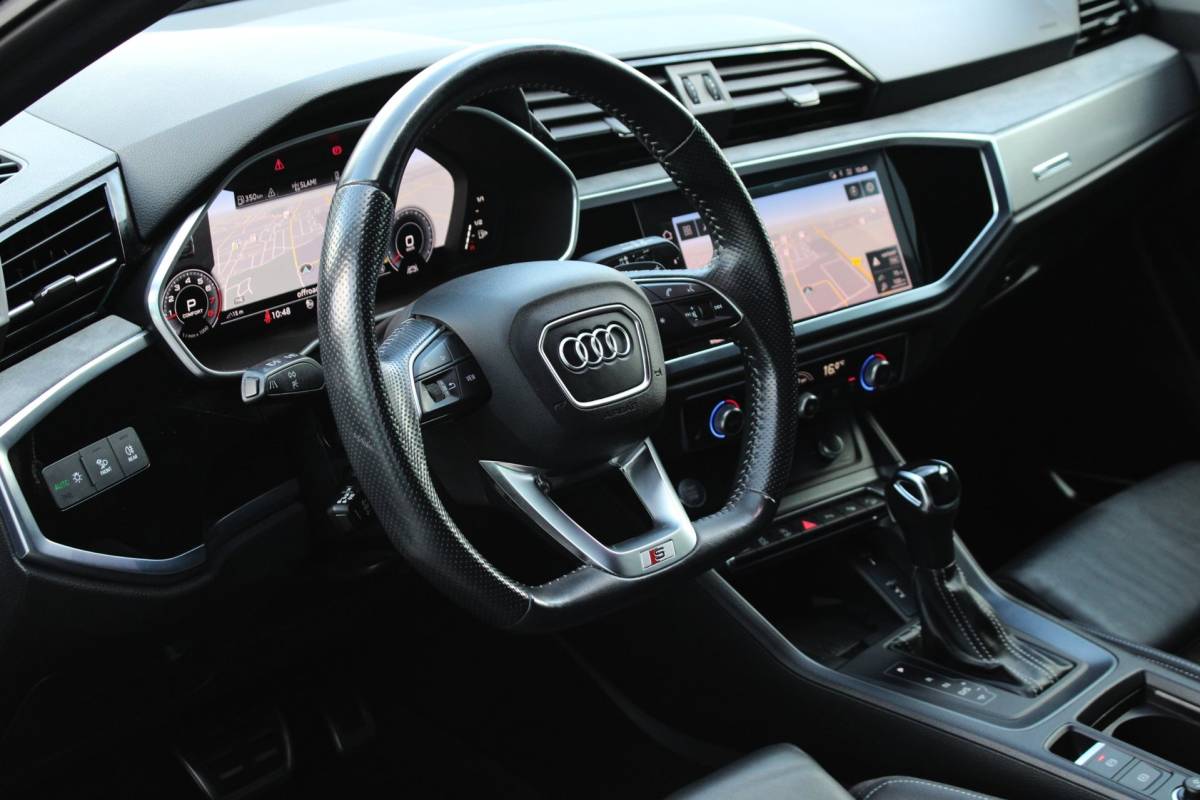 Audi Q3 Audi Q3 Sportback 35 TFSI S EDITION | S LINE | B&O | CAMERA | LED-MATRIX | VIRTUAL | STANDKACHEL | TREKHAAK | 20” | 1E EIG!
