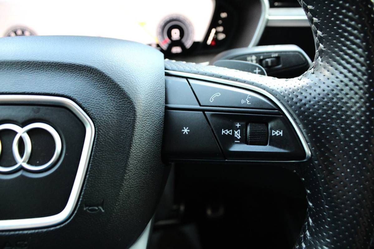 Audi Q3 Audi Q3 Sportback 35 TFSI S EDITION | S LINE | B&O | CAMERA | LED-MATRIX | VIRTUAL | STANDKACHEL | TREKHAAK | 20” | 1E EIG!