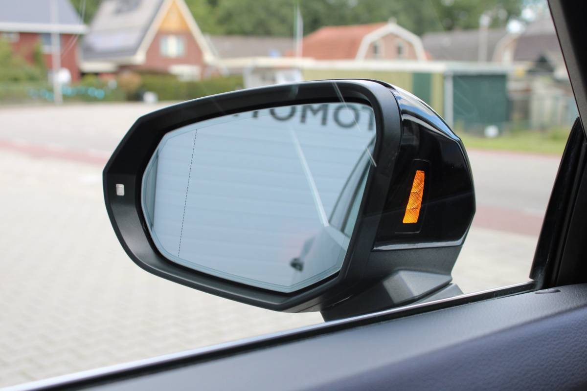 Audi Q3 Audi Q3 Sportback 35 TFSI S EDITION | S LINE | B&O | CAMERA | LED-MATRIX | VIRTUAL | STANDKACHEL | TREKHAAK | 20” | 1E EIG!