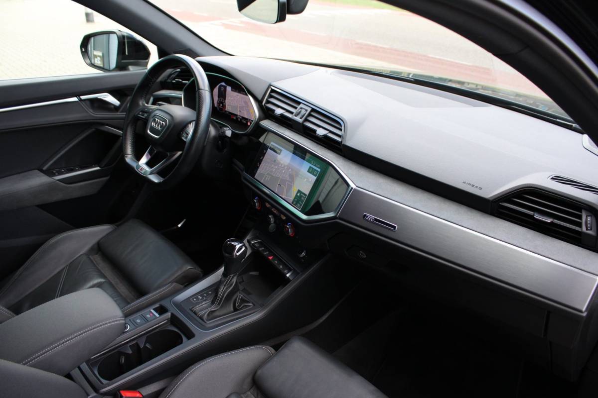 Audi Q3 Audi Q3 Sportback 35 TFSI S EDITION | S LINE | B&O | CAMERA | LED-MATRIX | VIRTUAL | STANDKACHEL | TREKHAAK | 20” | 1E EIG!
