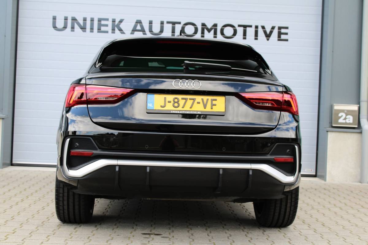 Audi Q3 Audi Q3 Sportback 35 TFSI S EDITION | S LINE | B&O | CAMERA | LED-MATRIX | VIRTUAL | STANDKACHEL | TREKHAAK | 20” | 1E EIG!