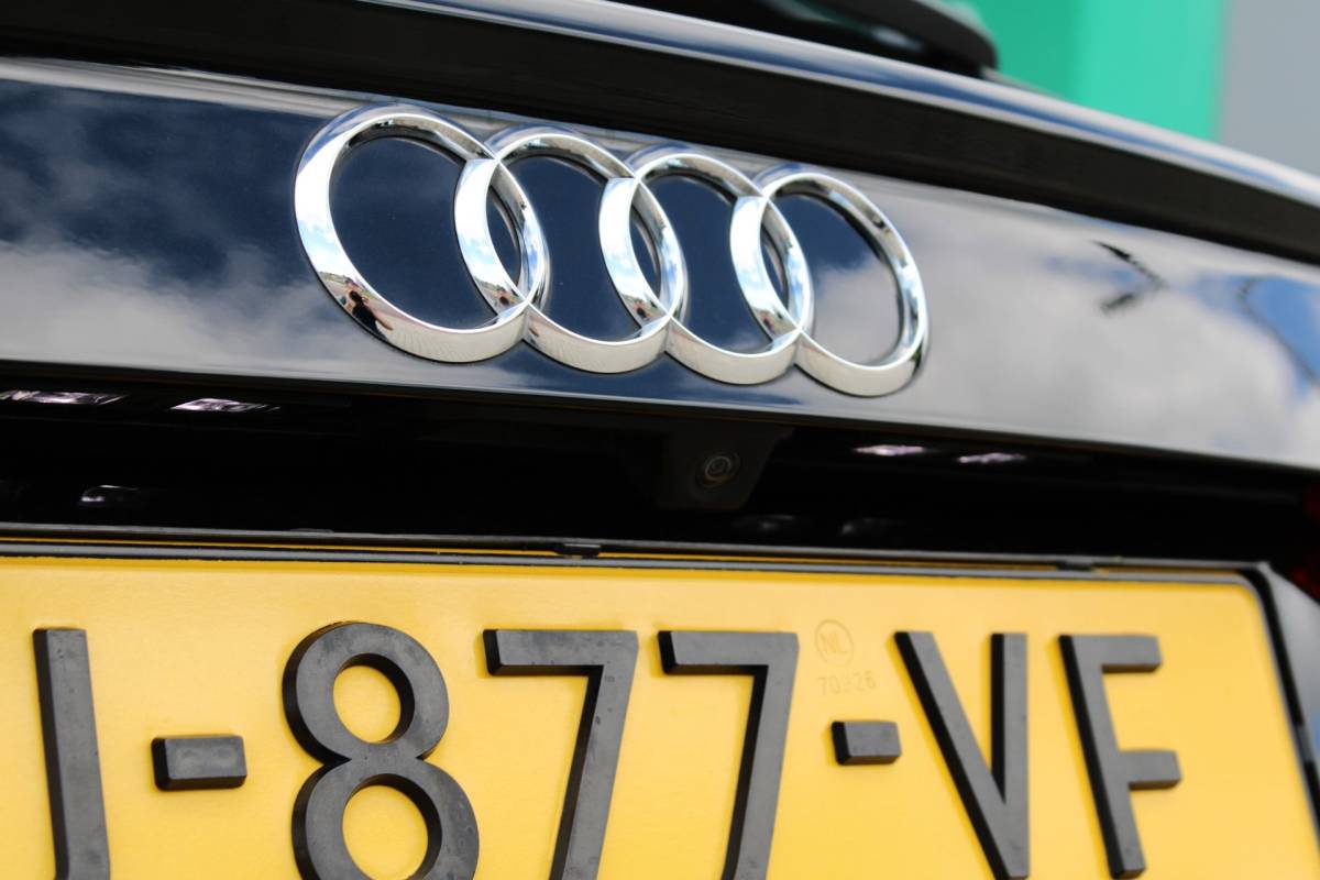 Audi Q3 Audi Q3 Sportback 35 TFSI S EDITION | S LINE | B&O | CAMERA | LED-MATRIX | VIRTUAL | STANDKACHEL | TREKHAAK | 20” | 1E EIG!