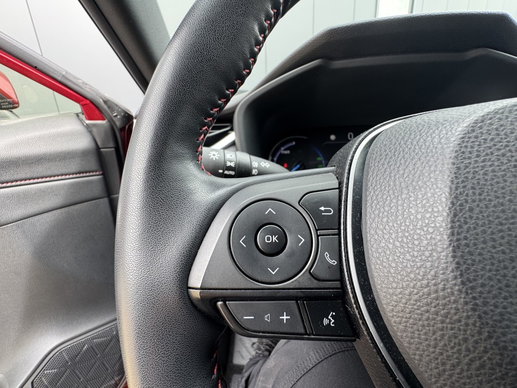Suzuki Across Suzuki Across 2.5 Plug-in Hybrid Style