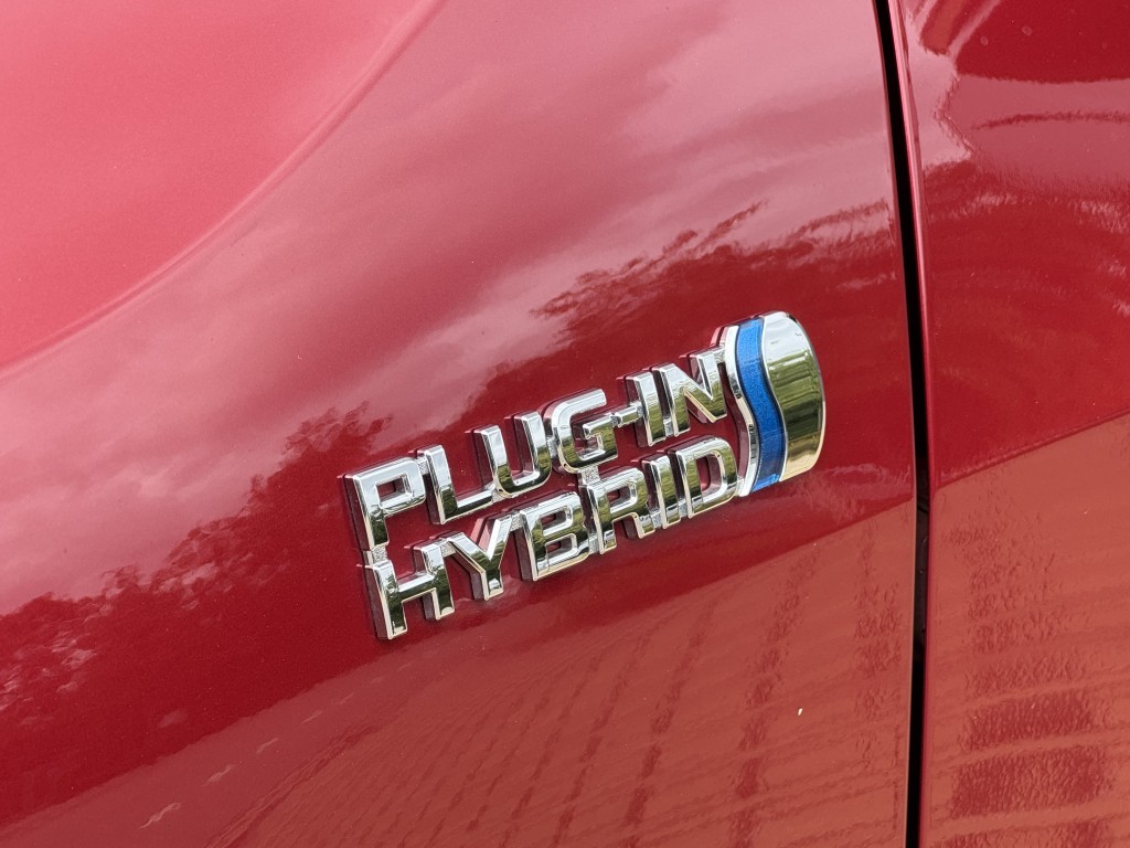 Suzuki Across Suzuki Across 2.5 Plug-in Hybrid Style