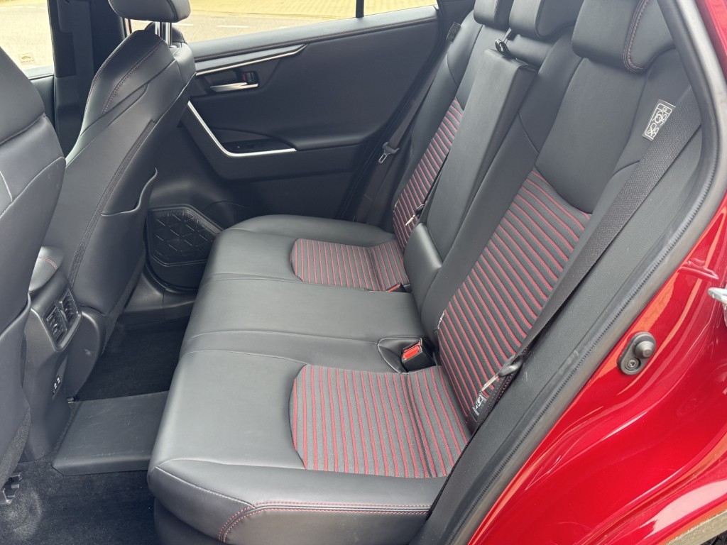 Suzuki Across Suzuki Across 2.5 Plug-in Hybrid Style