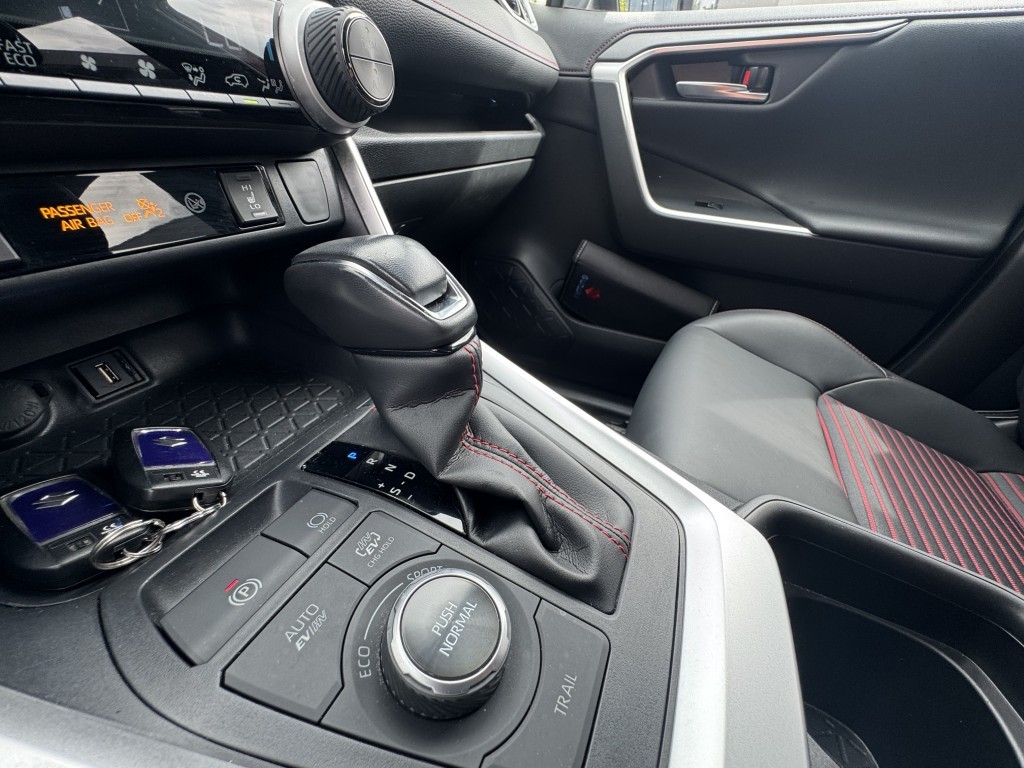 Suzuki Across Suzuki Across 2.5 Plug-in Hybrid Style
