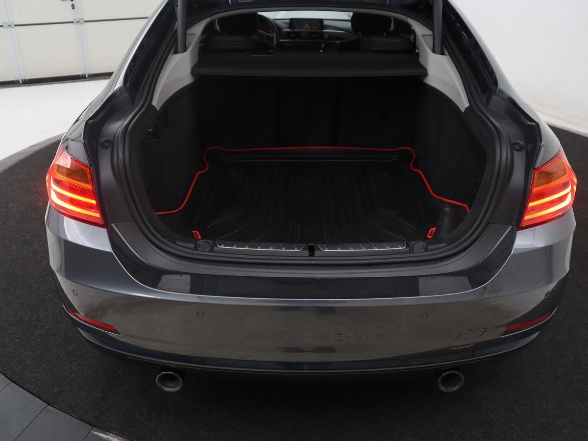 BMW 4 Serie BMW 4-serie Gran Coupé 435i xDrive M Sport | Memory | Adaptive cruise | Stoelverwarming |  Head-up | Dodehoek | Navigatie | Bluetooth | Camera | Park assist | Climate control | Elektrische achterklep