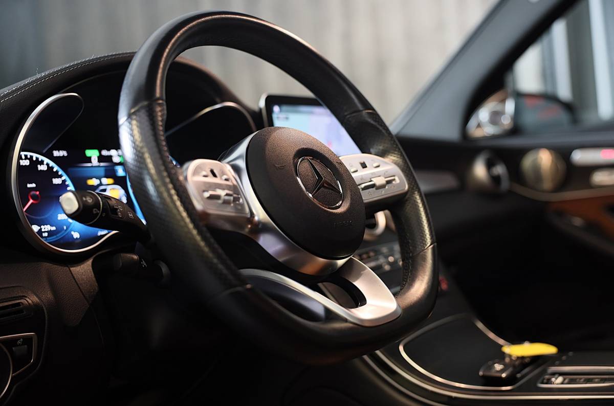 Mercedes-Benz GLC Mercedes-Benz GLC-klasse 300e 4MATIC AMG 63 Look / Head Up / Memory / Open Pano / 360 Camera / Cc / Lane Assist / Led / 20 Inch