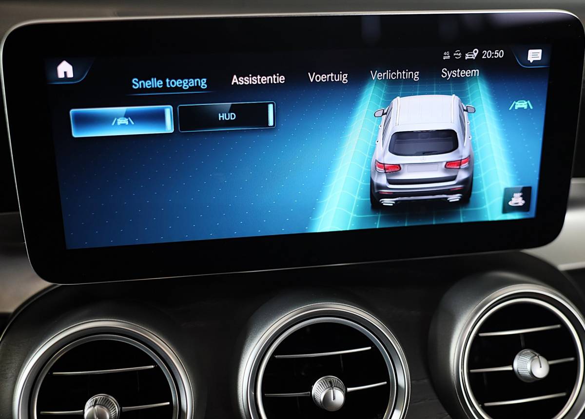 Mercedes-Benz GLC Mercedes-Benz GLC-klasse 300e 4MATIC AMG 63 Look / Head Up / Memory / Open Pano / 360 Camera / Cc / Lane Assist / Led / 20 Inch