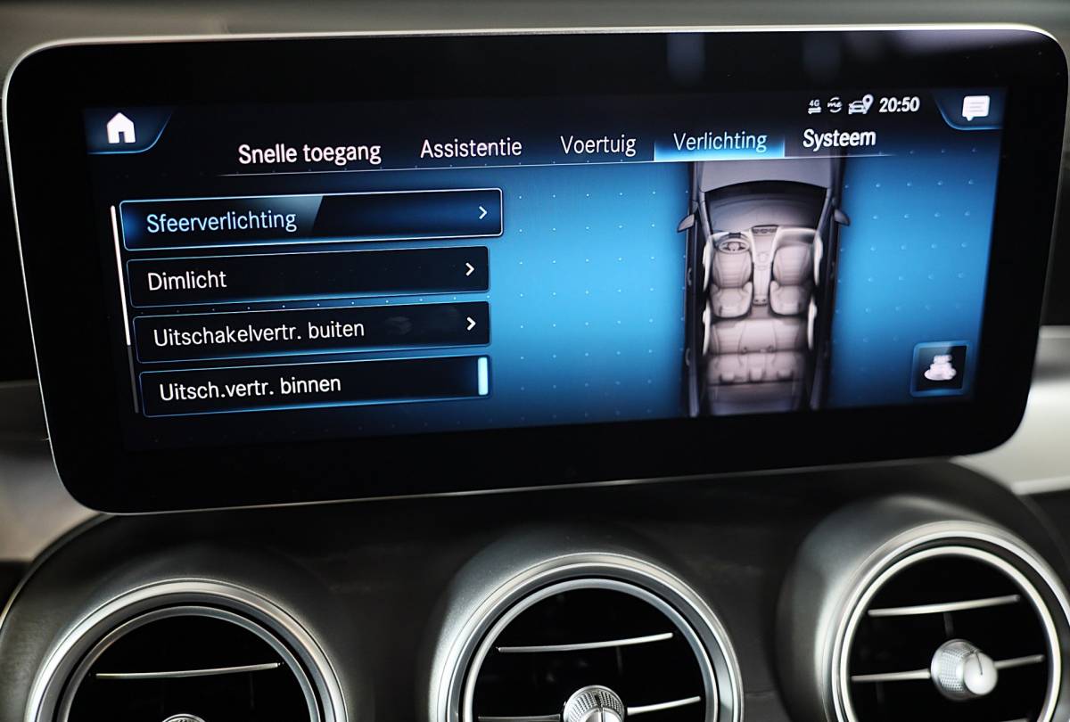 Mercedes-Benz GLC Mercedes-Benz GLC-klasse 300e 4MATIC AMG 63 Look / Head Up / Memory / Open Pano / 360 Camera / Cc / Lane Assist / Led / 20 Inch