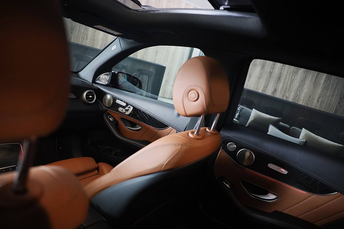 Mercedes-Benz GLC Mercedes-Benz GLC-klasse 300e 4MATIC AMG 63 Look / Head Up / Memory / Open Pano / 360 Camera / Cc / Lane Assist / Led / 20 Inch
