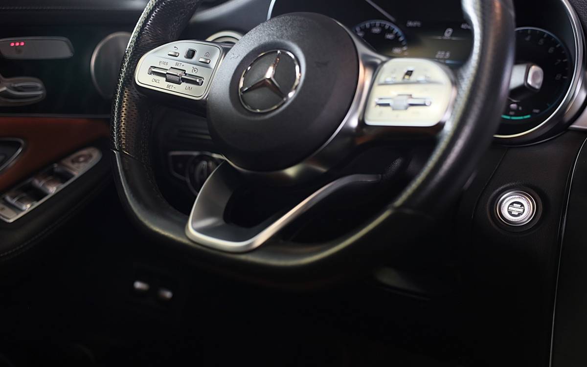 Mercedes-Benz GLC Mercedes-Benz GLC-klasse 300e 4MATIC AMG 63 Look / Head Up / Memory / Open Pano / 360 Camera / Cc / Lane Assist / Led / 20 Inch