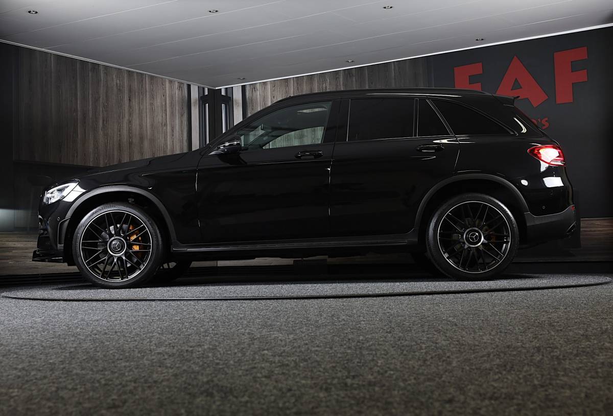 Mercedes-Benz GLC Mercedes-Benz GLC-klasse 300e 4MATIC AMG 63 Look / Head Up / Memory / Open Pano / 360 Camera / Cc / Lane Assist / Led / 20 Inch