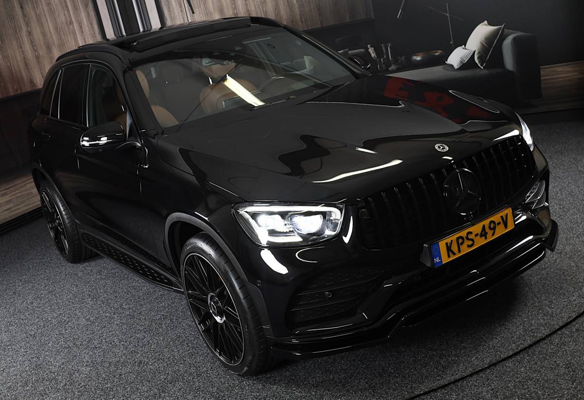 Mercedes-Benz GLC Mercedes-Benz GLC-klasse 300e 4MATIC AMG 63 Look / Head Up / Memory / Open Pano / 360 Camera / Cc / Lane Assist / Led / 20 Inch