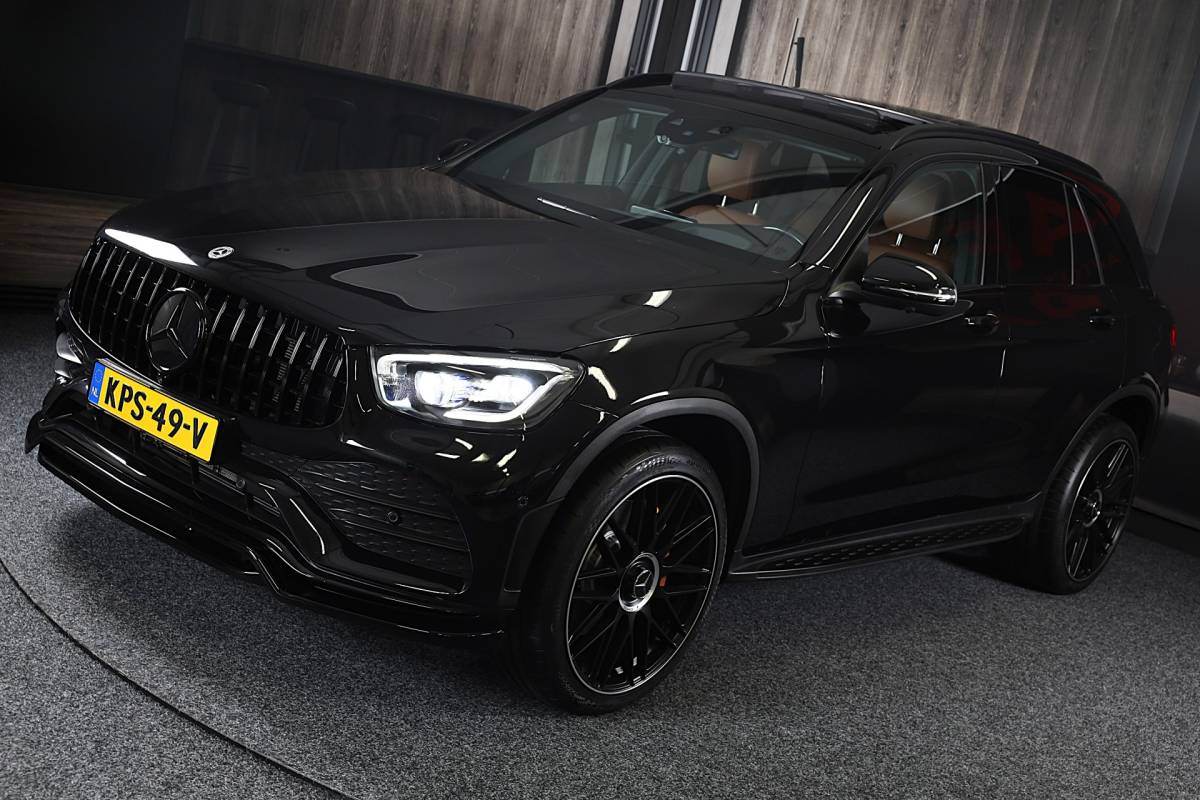 Mercedes-Benz GLC Mercedes-Benz GLC-klasse 300e 4MATIC AMG 63 Look / Head Up / Memory / Open Pano / 360 Camera / Cc / Lane Assist / Led / 20 Inch