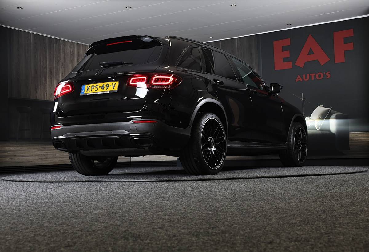 Mercedes-Benz GLC Mercedes-Benz GLC-klasse 300e 4MATIC AMG 63 Look / Head Up / Memory / Open Pano / 360 Camera / Cc / Lane Assist / Led / 20 Inch