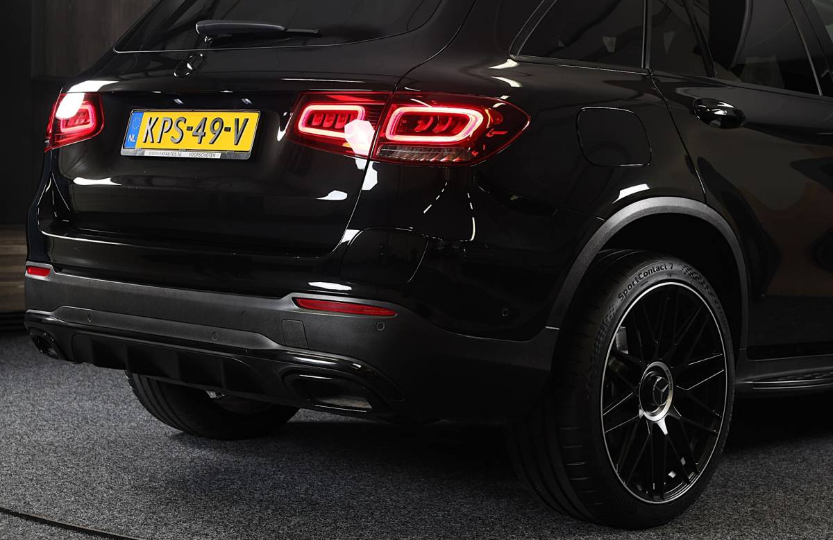 Mercedes-Benz GLC Mercedes-Benz GLC-klasse 300e 4MATIC AMG 63 Look / Head Up / Memory / Open Pano / 360 Camera / Cc / Lane Assist / Led / 20 Inch