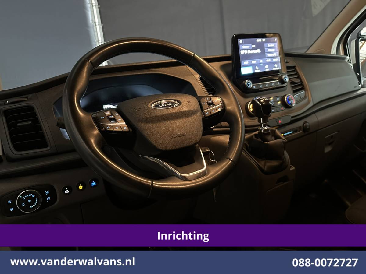 Ford Transit Custom Ford Transit Custom 2.0 TDCI 130pk L2H1 Inrichting Euro6 Airco | Omvormer | Camera | LED | Android Auto | Cruisecontrol | 2800kg Trekhaak Verwarmde voorruit, Stoelverwarming, Parkeersensoren, Bijrijdersbank, Dakdragers