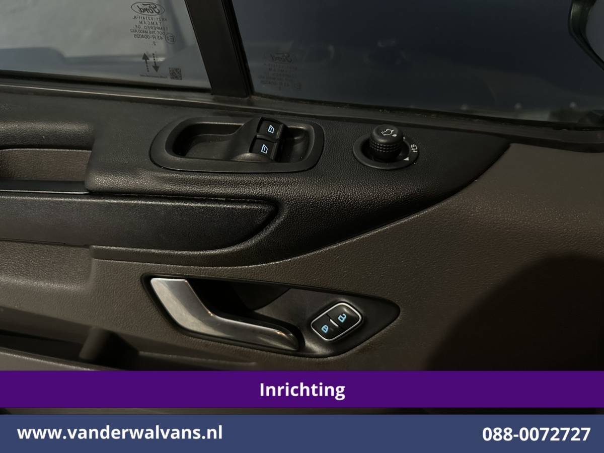 Ford Transit Custom Ford Transit Custom 2.0 TDCI 130pk L2H1 Inrichting Euro6 Airco | Omvormer | Camera | LED | Android Auto | Cruisecontrol | 2800kg Trekhaak Verwarmde voorruit, Stoelverwarming, Parkeersensoren, Bijrijdersbank, Dakdragers