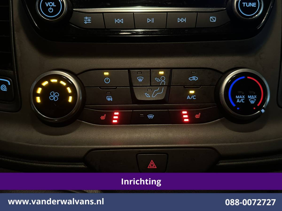 Ford Transit Custom Ford Transit Custom 2.0 TDCI 130pk L2H1 Inrichting Euro6 Airco | Omvormer | Camera | LED | Android Auto | Cruisecontrol | 2800kg Trekhaak Verwarmde voorruit, Stoelverwarming, Parkeersensoren, Bijrijdersbank, Dakdragers