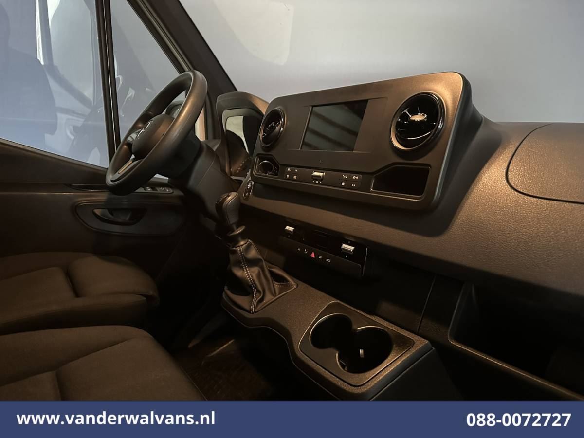 Mercedes-Benz Sprinter Mercedes-Benz Sprinter 315 CDI 150pk L3H2 Euro6 Airco | Camera | Navigatie | Apple Carplay | Android Auto Bijrijdersbank