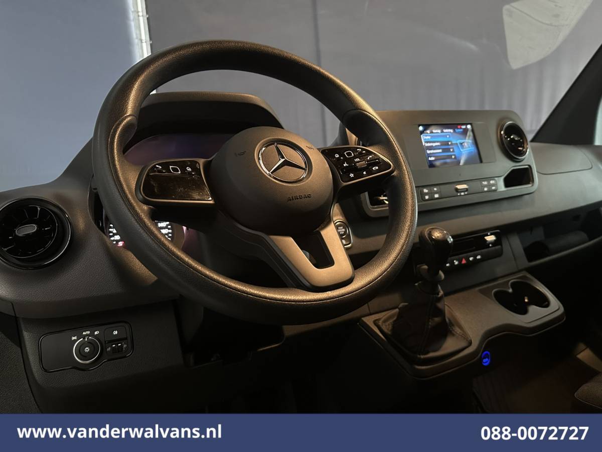 Mercedes-Benz Sprinter Mercedes-Benz Sprinter 315 CDI 150pk L3H2 Euro6 Airco | Camera | Navigatie | Apple Carplay | Android Auto Bijrijdersbank
