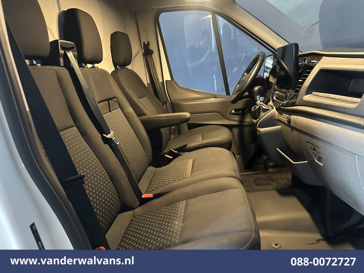 Ford Transit Ford Transit 2.0 TDCI 170pk L4H3 Jumbo Euro6 Airco | Camera | Apple Carplay | Adaptieve Cruisecontrol Android Auto, Verwarmde voorruit, Parkeersensoren, Bijrijdersbank, 3500kg trekvermogen