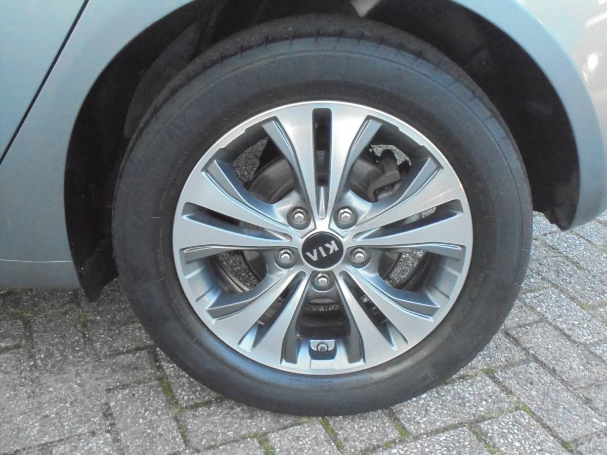 Kia Venga Kia Venga 1.6i AUTOMAAT HOGE INSTAP NAVI – CAMERA ENZ