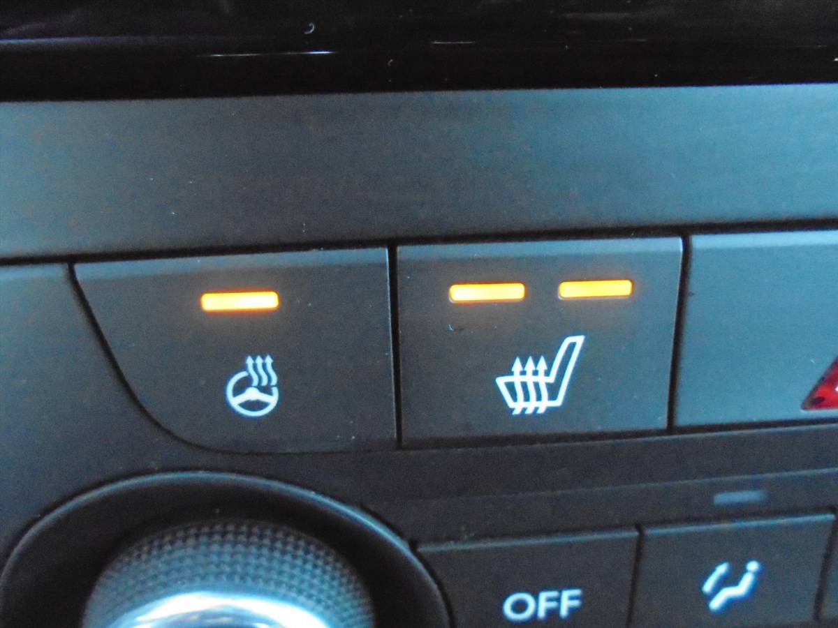 Kia Venga Kia Venga 1.6i AUTOMAAT HOGE INSTAP NAVI – CAMERA ENZ