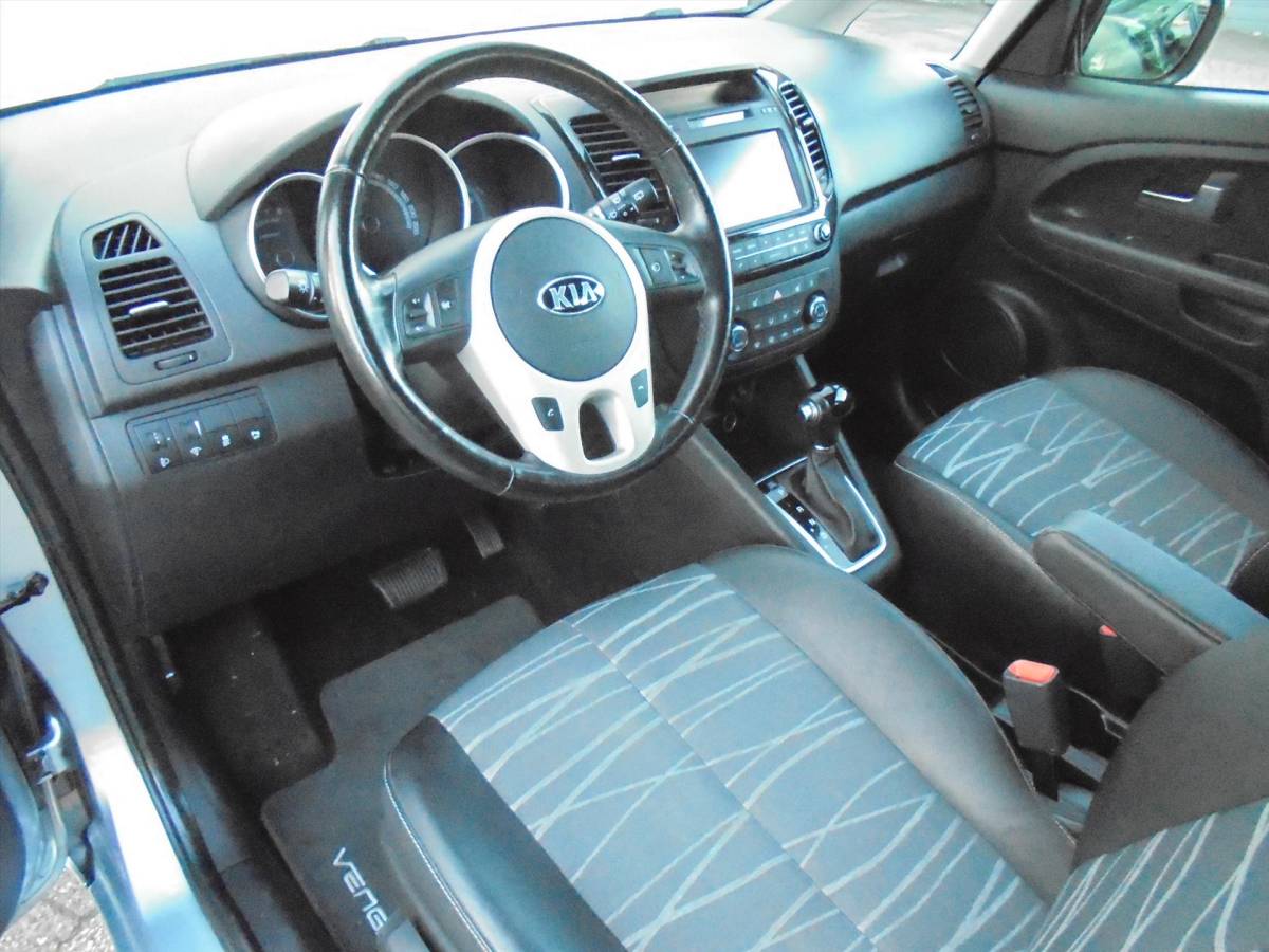 Kia Venga Kia Venga 1.6i AUTOMAAT HOGE INSTAP NAVI – CAMERA ENZ