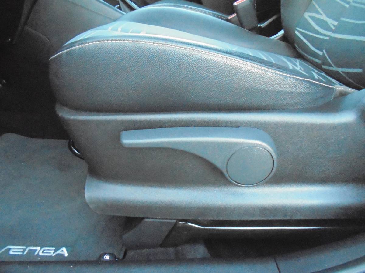 Kia Venga Kia Venga 1.6i AUTOMAAT HOGE INSTAP NAVI – CAMERA ENZ