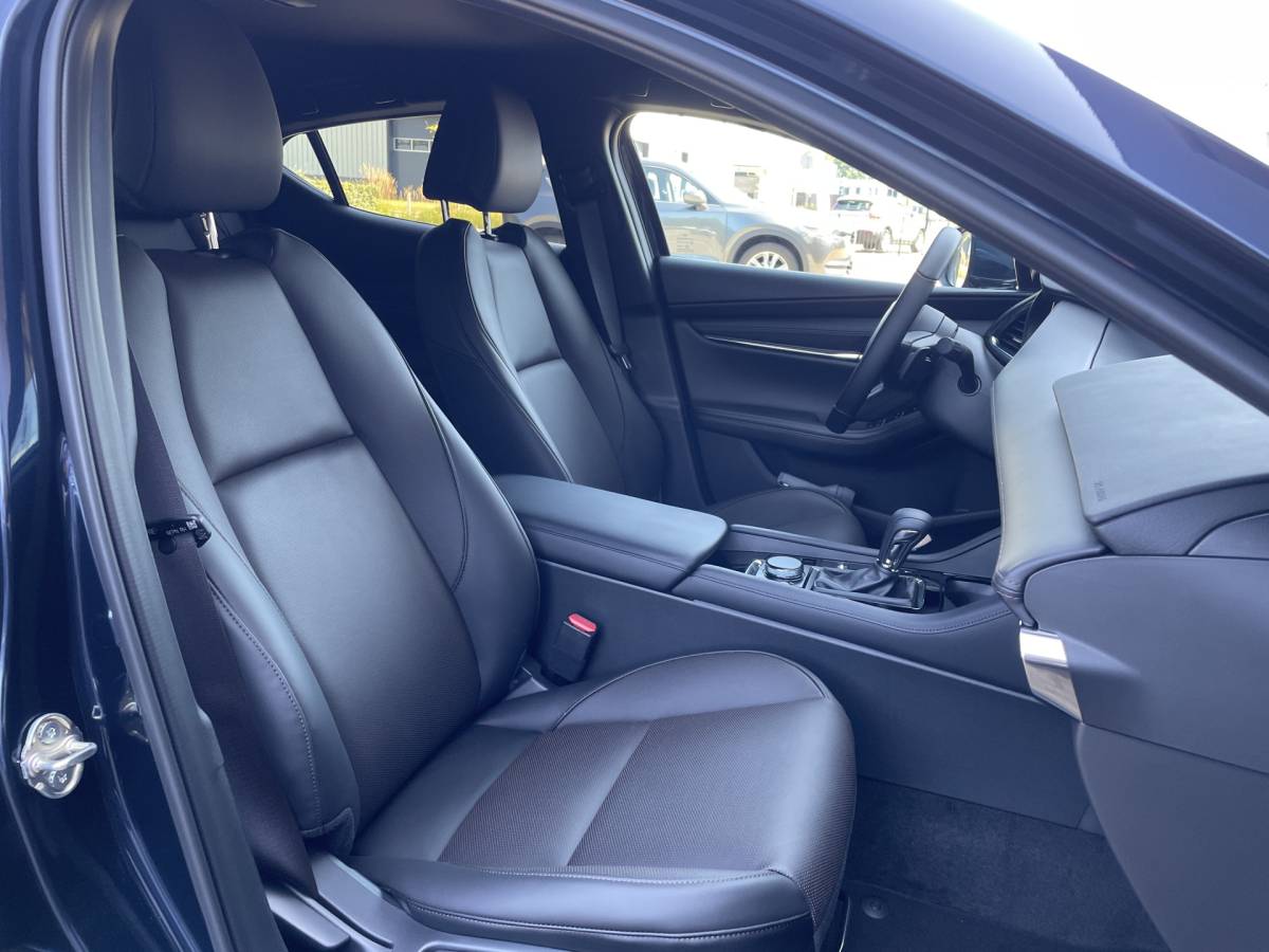 Mazda 3 Mazda 3 2.5 e-SkyActiv-G M Hybrid 140 Automaat Takumi | LEDER | BOSE | 360 CAMERA |