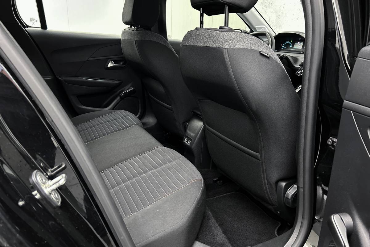 Peugeot e-208 Peugeot e-208 EV  Active 50 kWh | Apple Carplay | Cruise control | Airco