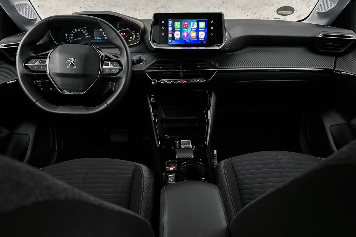 Peugeot e-208 Peugeot e-208 EV  Active 50 kWh | Apple Carplay | Cruise control | Airco