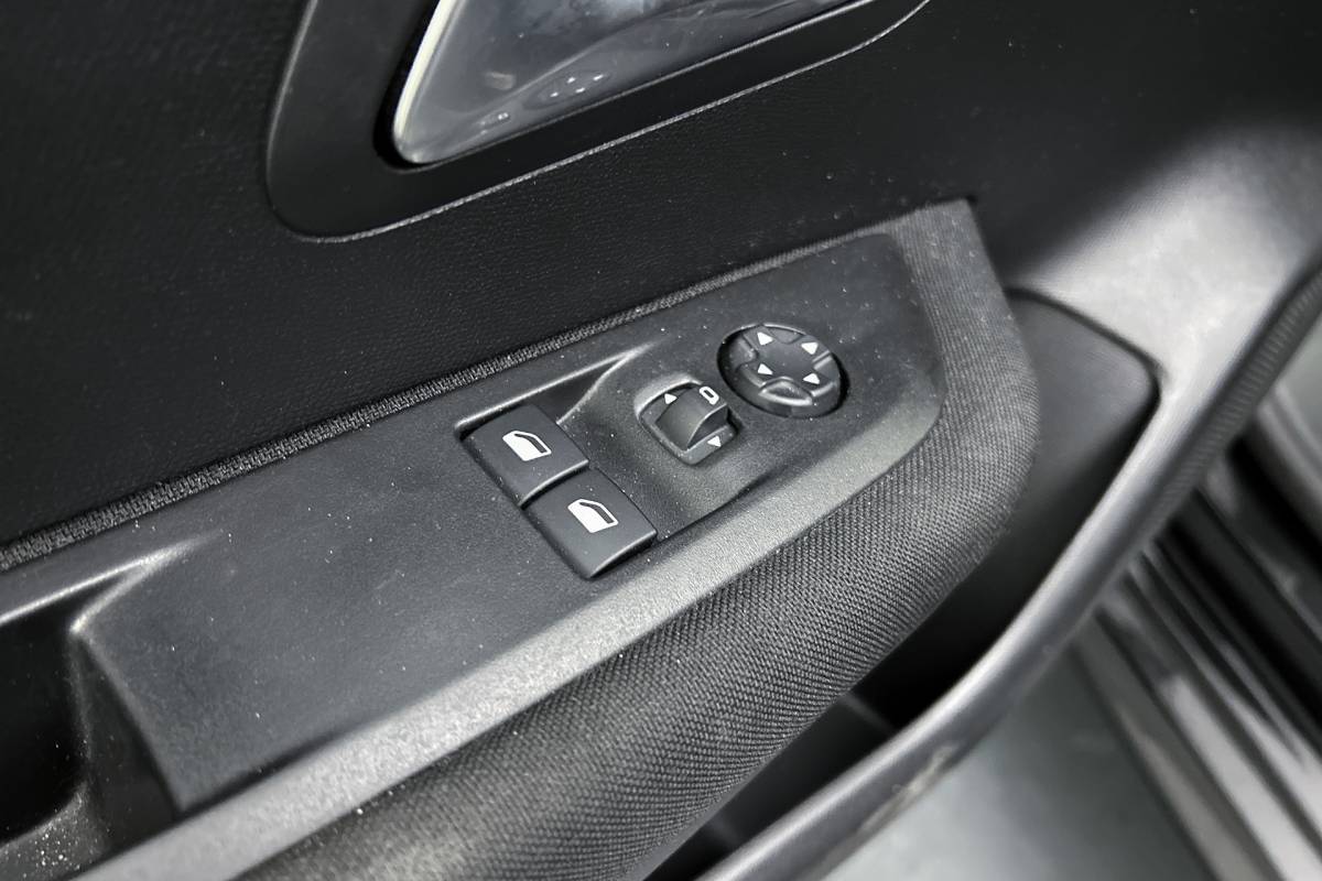 Peugeot e-208 Peugeot e-208 EV  Active 50 kWh | Apple Carplay | Cruise control | Airco