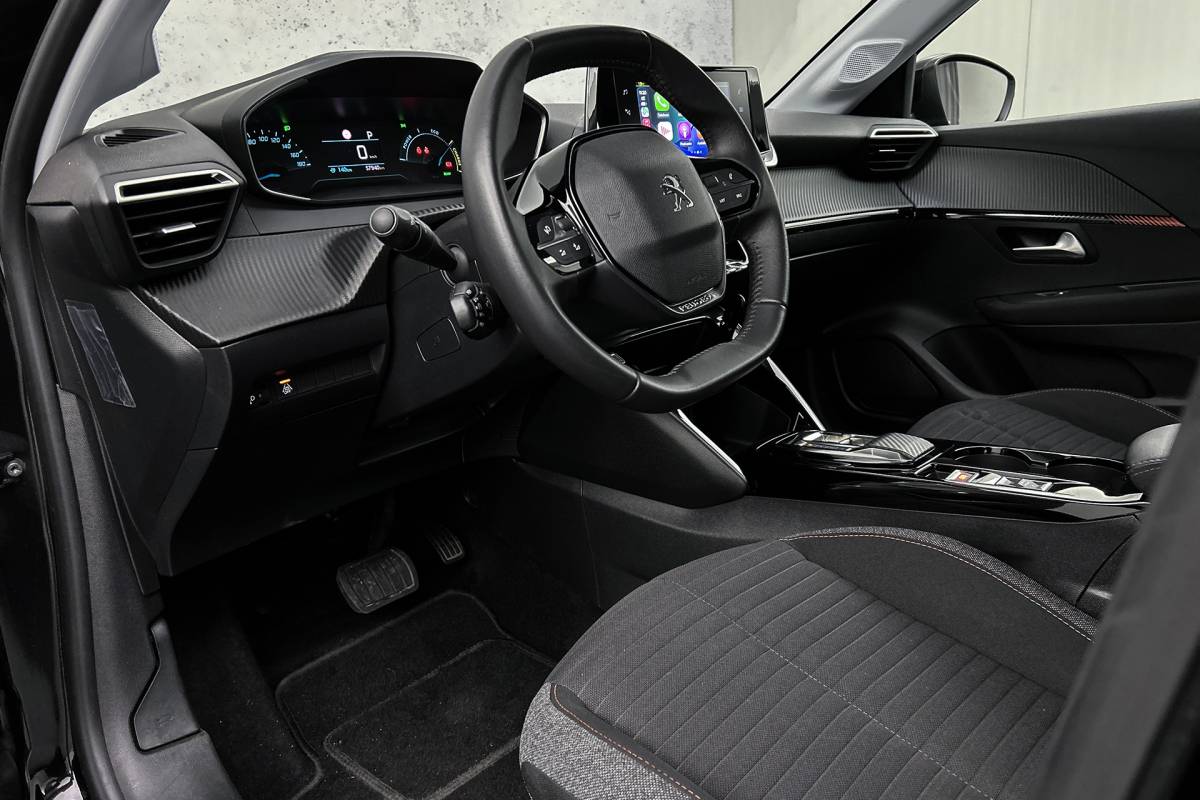 Peugeot e-208 Peugeot e-208 EV  Active 50 kWh | Apple Carplay | Cruise control | Airco