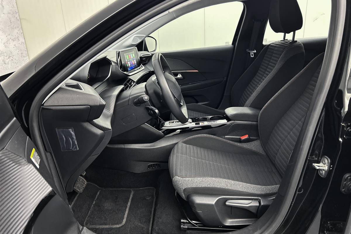 Peugeot e-208 Peugeot e-208 EV  Active 50 kWh | Apple Carplay | Cruise control | Airco
