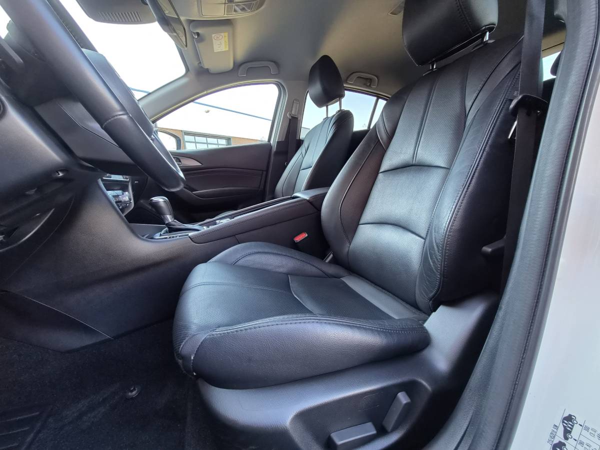 Mazda 3 Mazda 3 2.0 SkyActiv-G 120 GT-M | LEER | MEMORY | BOSE | ADAPTIVE | AUTOMAAT | Dealer onderhouden