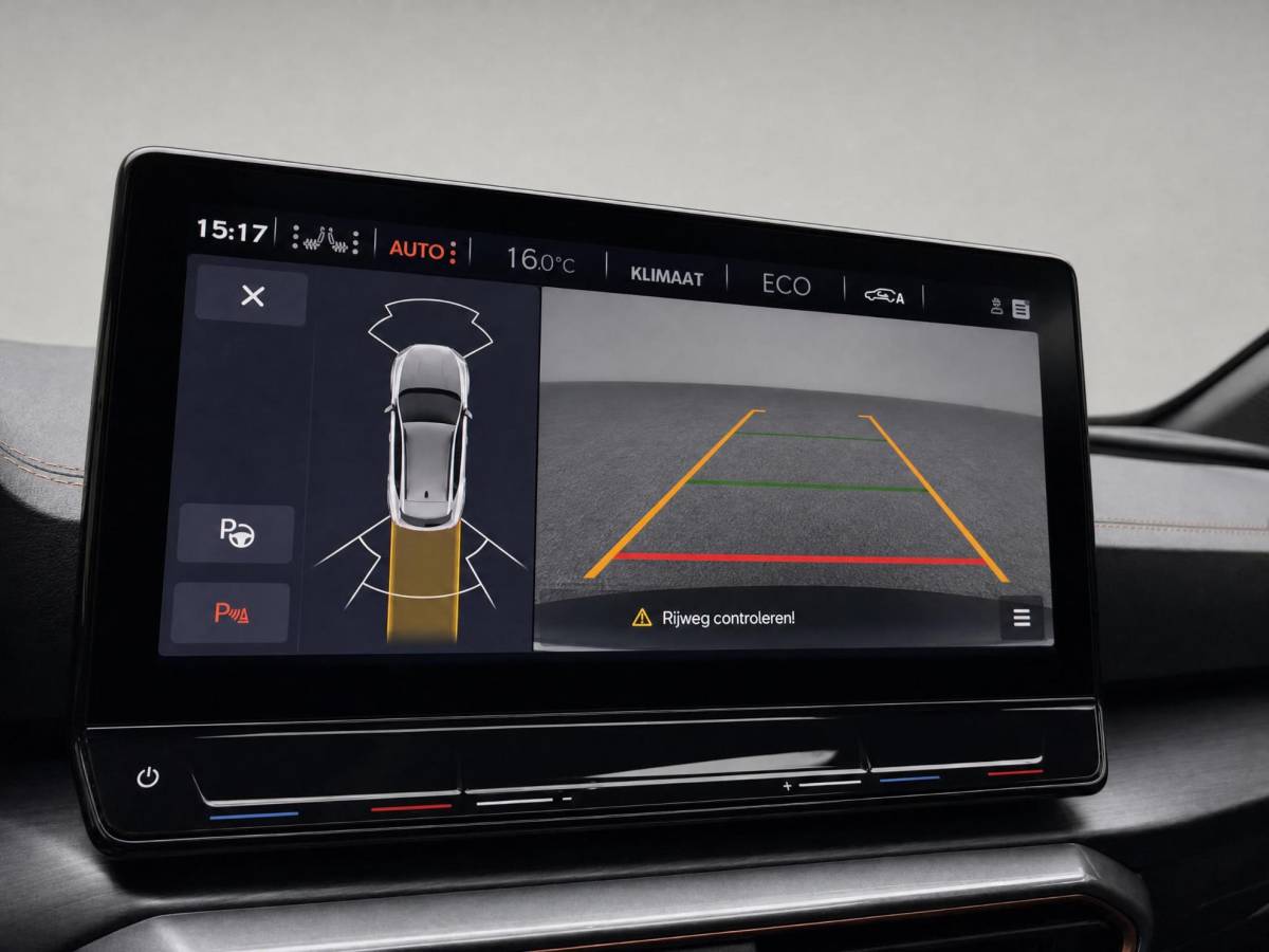CUPRA Formentor CUPRA Formentor 1.4 245pk DSG e-Hybrid VZ Performance · Panoramadak · Camera · Trekhaak · Apple/Android Car Play · Navigatie · Stoelverwarming · 19” Inch ·